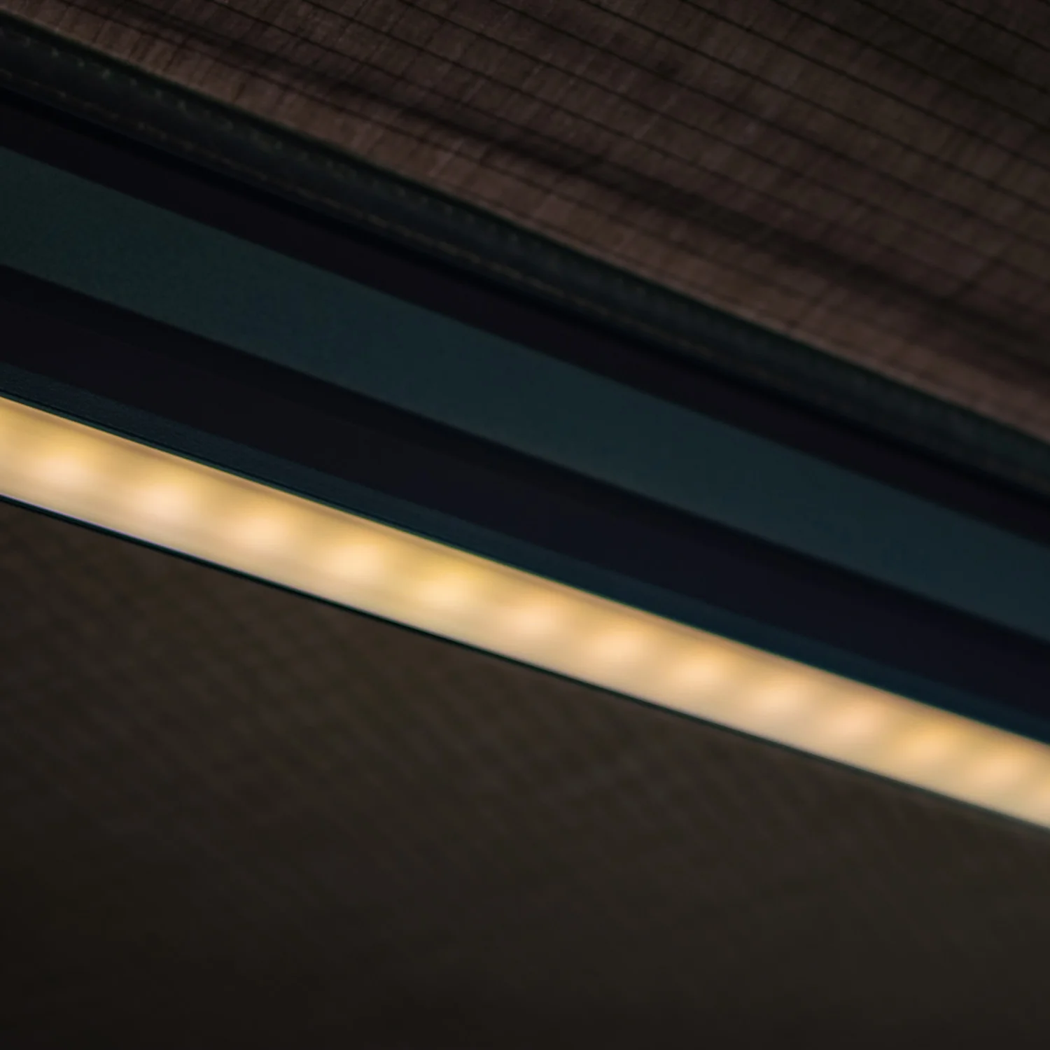 270 FREESTANDING LED AWNING L - Image 11