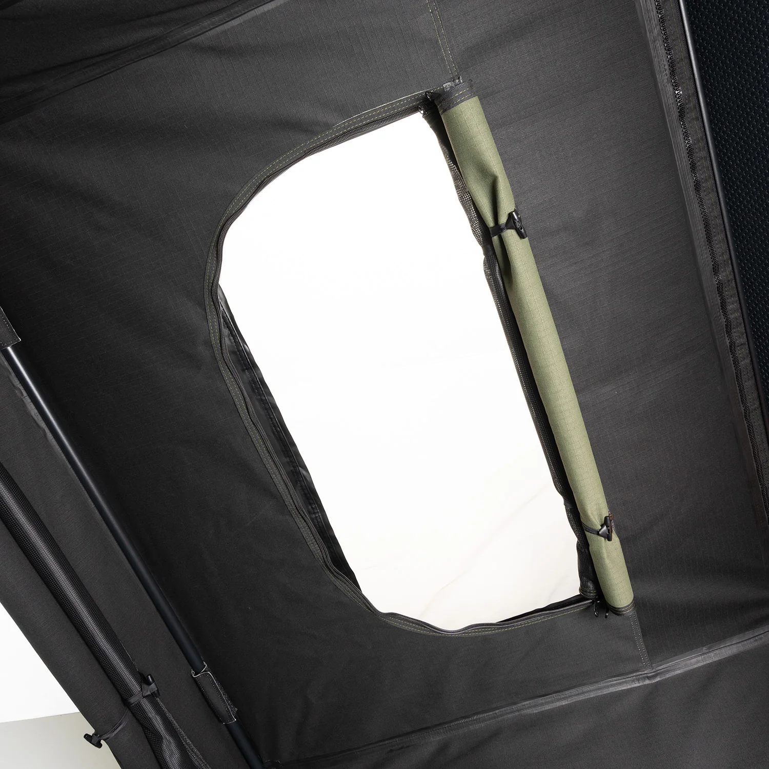 SOLAR ROOF TOP TENT - Image 16